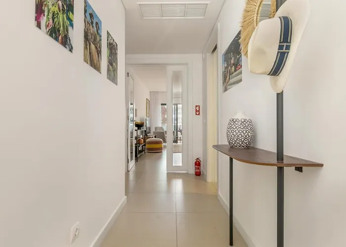 The Sunshine - Marina Village Apartamento