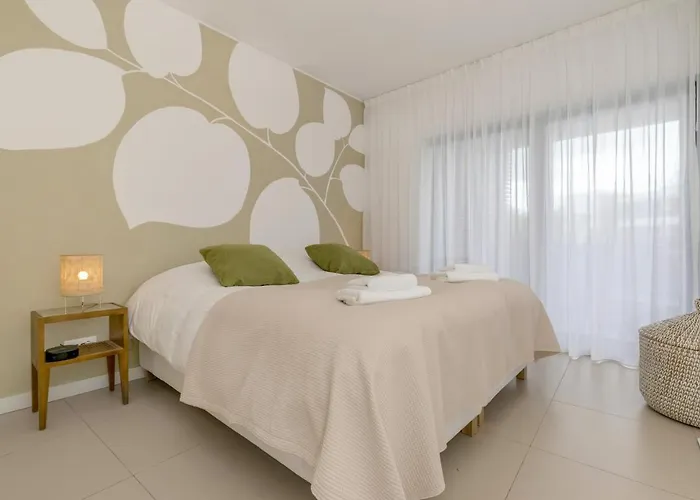 The Sunshine - Marina Village Lagos
