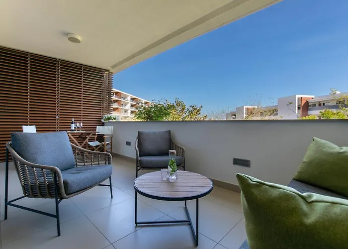 The Sunshine - Marina Village *