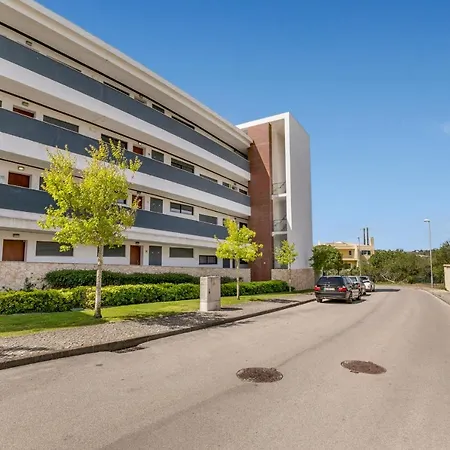 The Sunshine - Marina Village Apartment *